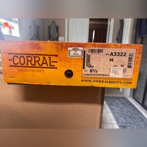 Corral White Glitter Inlay Heeled Boots